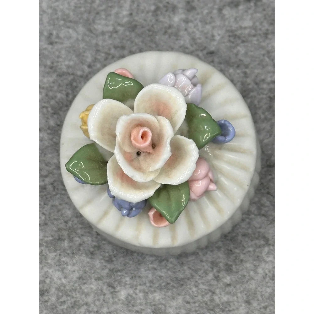 Unbranded vintage style